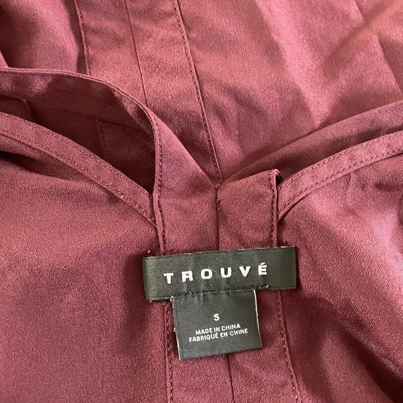 TROUVE burgundy cutout blouse - Picture 3 of 6